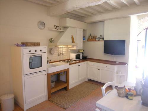 Salapreti Apartment Sleeps 4 Pool