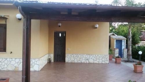 Rentopolis Villa Cocus