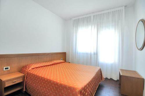 Hotel Venus Best Price