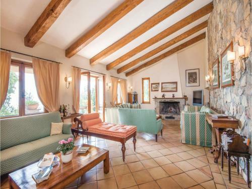 Six-bedroom Holiday Home In Capalbio (gr)