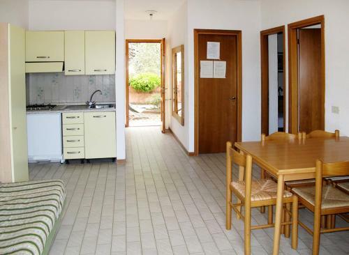 Apartamento Res. Elbamar Lacona I 112s