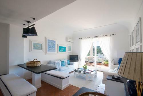 Apartamento Carthusia Suites