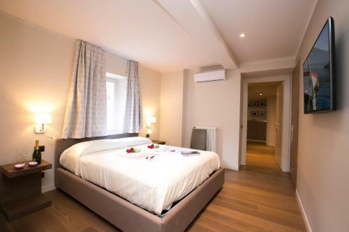 Carate Urio Apartment Sleeps 10