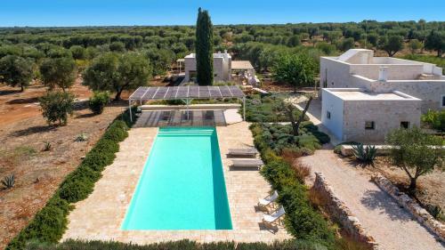Villa Casale Con Cipresso