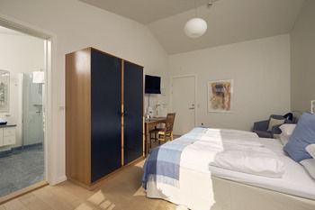 Ruths Hotel