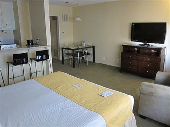 Hotel Hollywood Orchid Suites