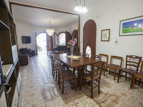 Casteldaccia Villa Sleeps 10 Pool Air Con Wifi