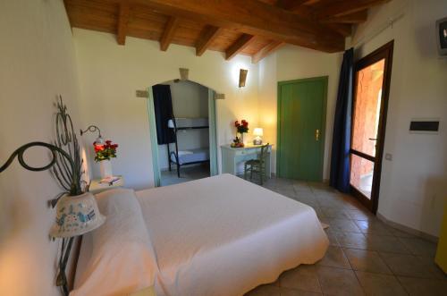 Hotel Limone Beach Village