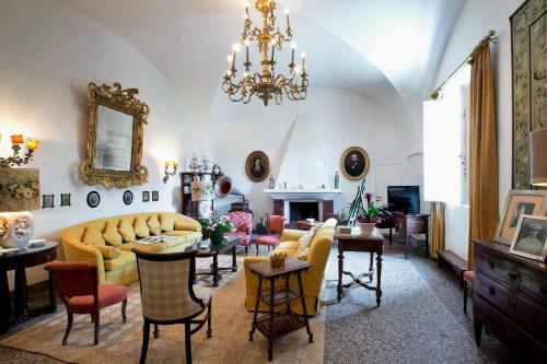 Rosignano Solvay-castiglioncello Villa Sleeps 12