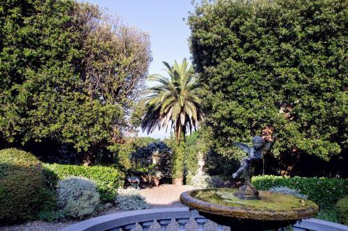 Rosignano Solvay-castiglioncello Villa Sleeps 12