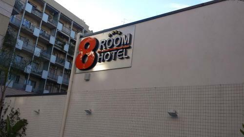 8room Hotel