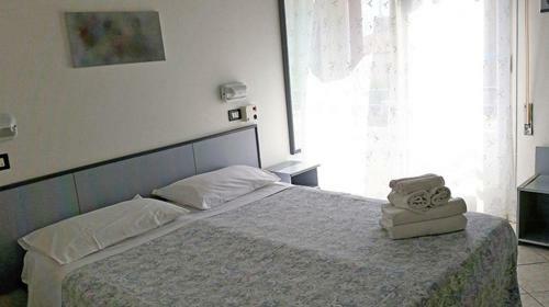 Hostal Meubl� Ambassador