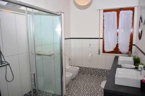 Hostal Vitti's Home Lake