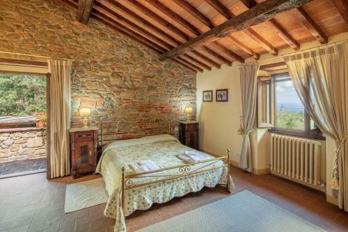 Cavriglia Villa Sleeps 8 Pool