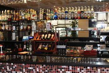 Ikar Hotel