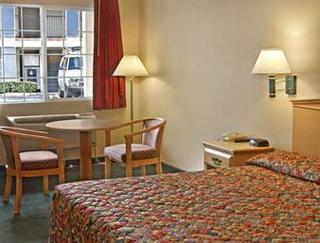 Hotel Howard Johnson Inn And Suite