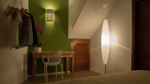 Vacation Service - Emiri Bay Villas