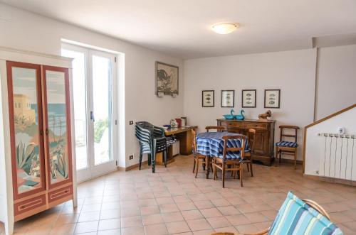 Holiday Apartment By The Sea - Breathtaking Location