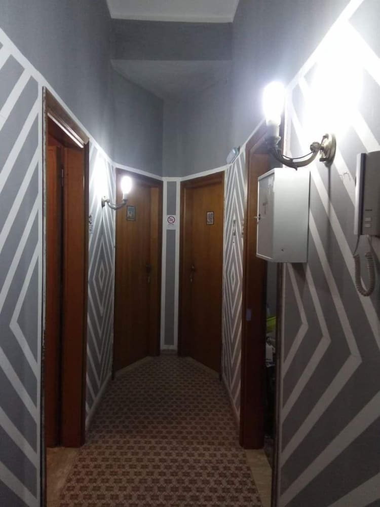 Hostal Hallo Porto Cv