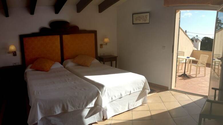 Hotel Son Tretze