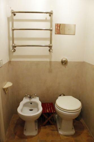 Hostal Private Room In Small Medieval Borgo