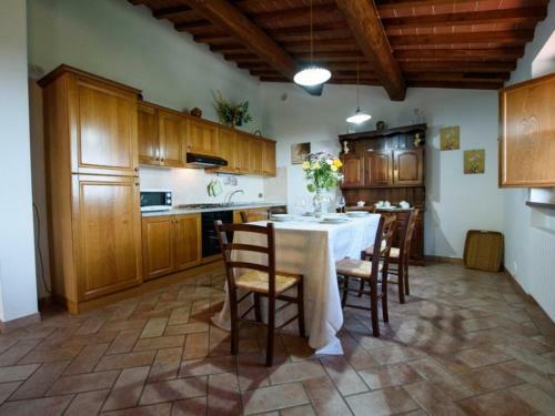 Gosparini Villa Sleeps 10 Pool Wifi