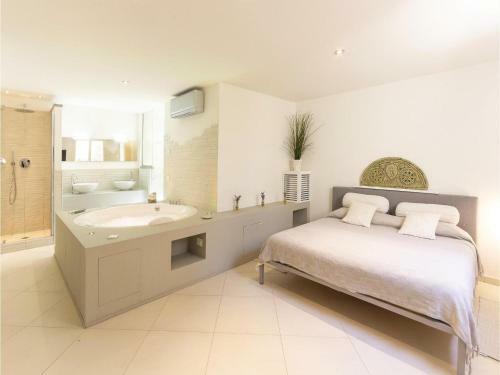 Four-bedroom Holiday Home In Camaiore -lu-