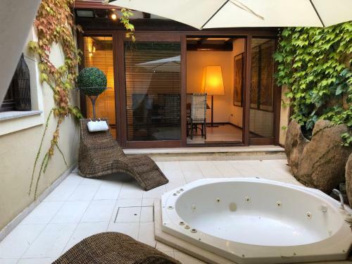 Apartment Via Generale Cadorna