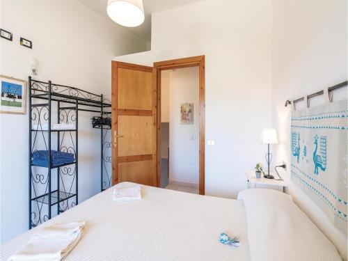 Two-bedroom Holiday Home In Villasimius Ca