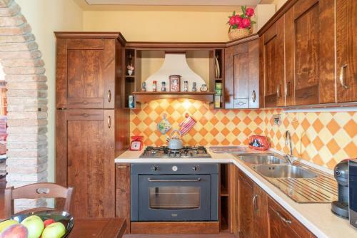 Vinci Villa Sleeps 8 Pool Air Con Wifi
