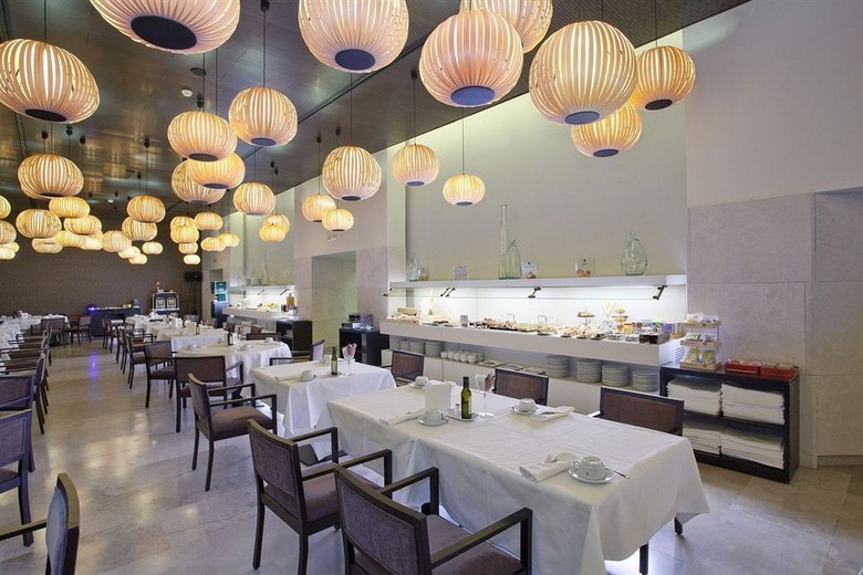 Hotel Parador de Alcal� de Henares