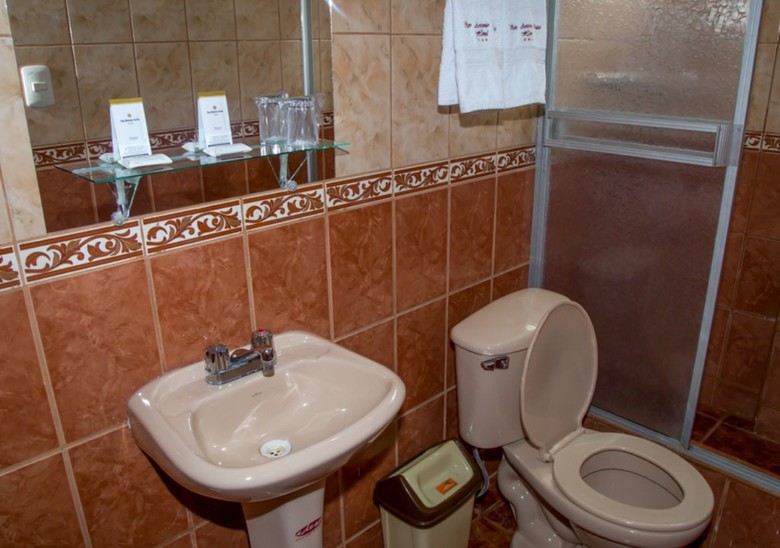 Hotel San Antonio Suites