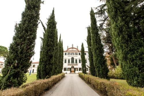 Centro Cardinal Urbani