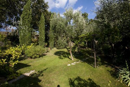 Andrea's Villa "a Man From Chianti"