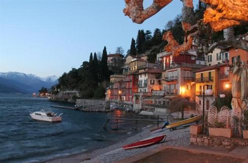 Varenna Apartment Sleeps 4