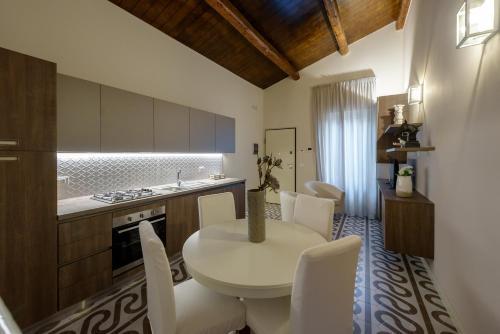 Marie Claire Apartments & Spa