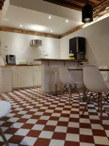 Hostal Corte Modigliani