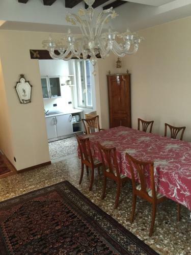 Della Regina Apartment
