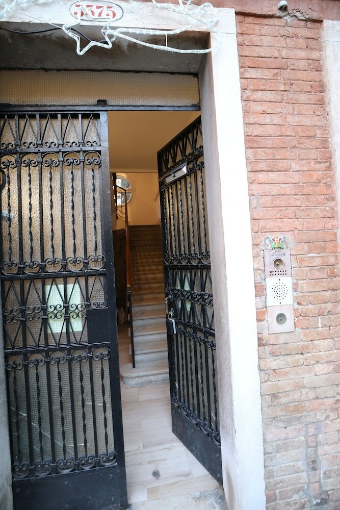 Hostal Lovely Apartment In Venice