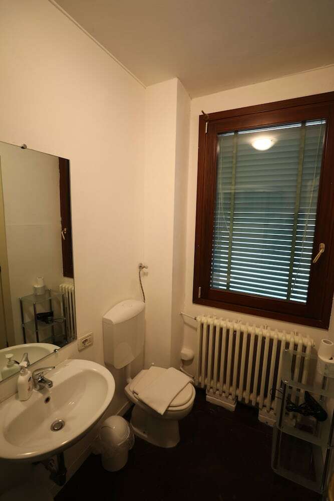 Hostal Lovely Apartment In Venice