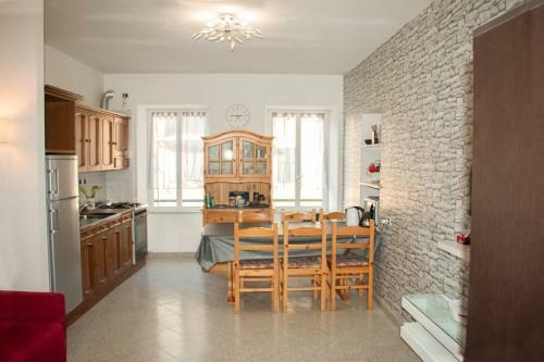 Vintage Apartment