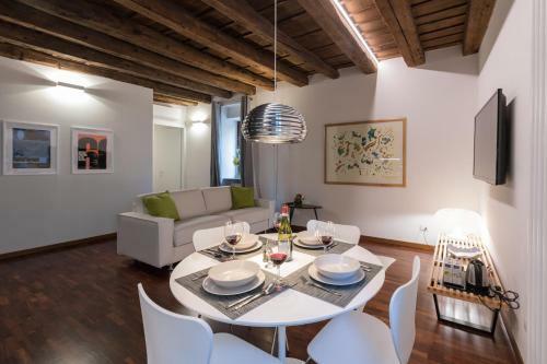 Santa Cecilia Apartment
