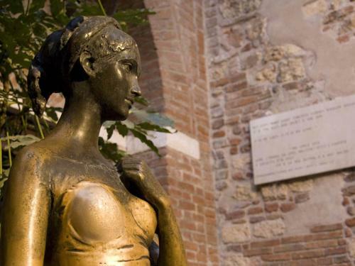 Hostal Guest House Residenza San Fermo
