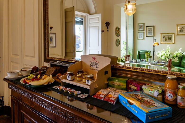 Hostal Villa Di Leo Borgo Viscalori