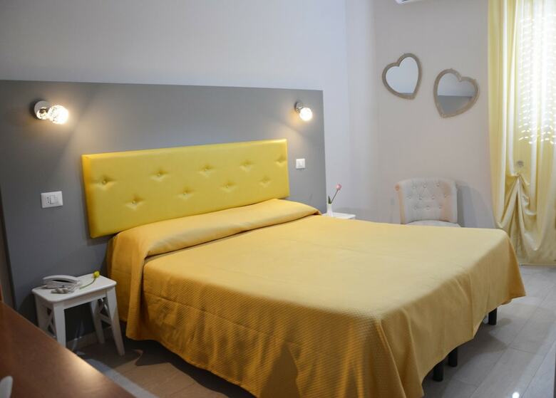 City Hotel