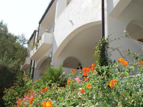 Baia Degli Aranci Camping Village