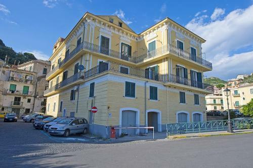 Vietri Sul Mare Villa Sleeps 3 Air Con Wifi