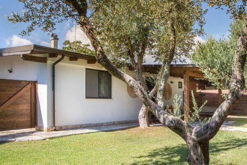 La Villa Apartments