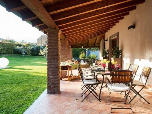 Blandano Villa Sleeps 6 Pool Wifi