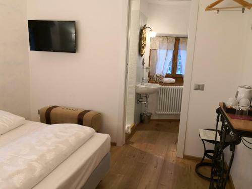 Hostal Torrione Trento